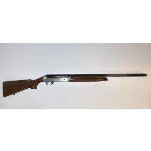Benelli Polavtomatik KAL.12 z gladko cevjo